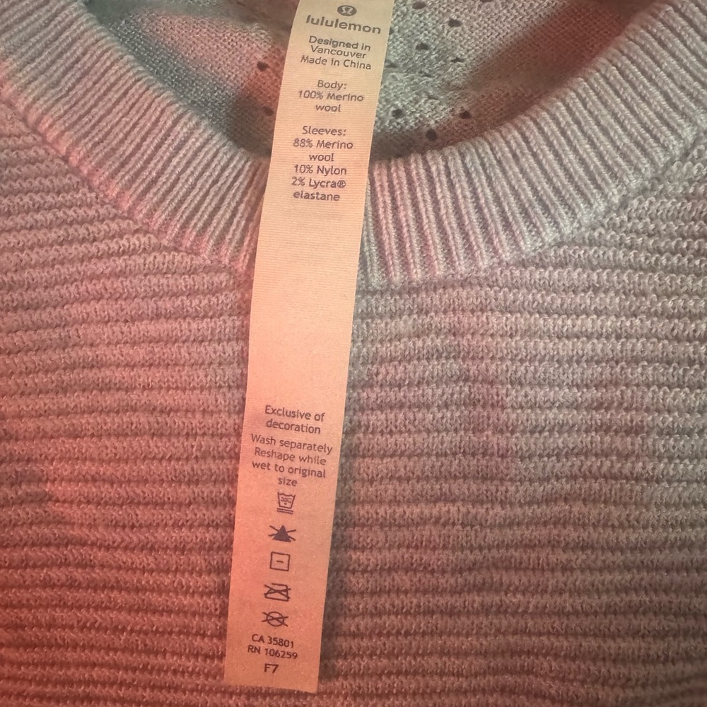 lululemon athletica Men's Crewneck Sweater in Heather Gray - Picture 7 of 7